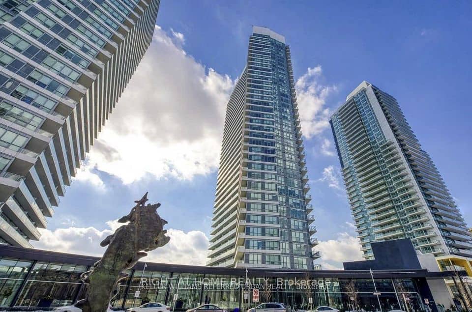 115 Mcmahon Drive E, Toronto