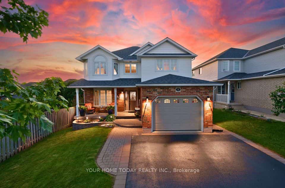 9 Kenney Street, Halton Hills, ON L7J 3B2