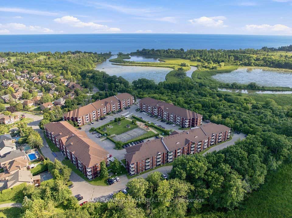 191 Lake Driveway Drive W #410, Ajax, ON L1S 7H9
