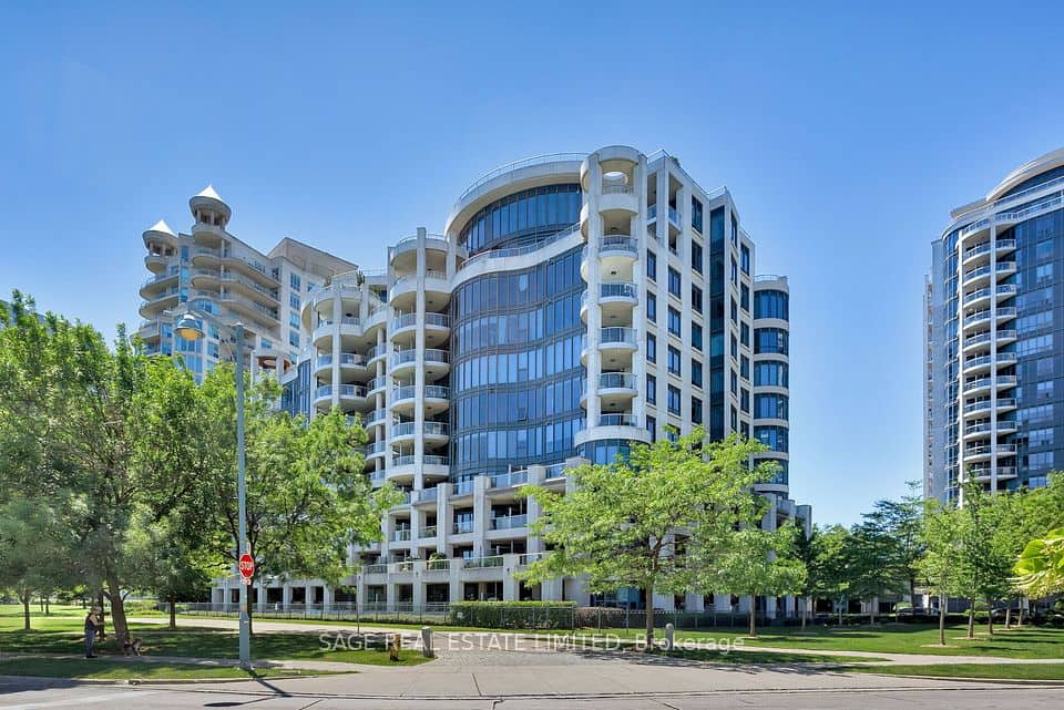 2095 Lake Shore Boulevard W, Toronto