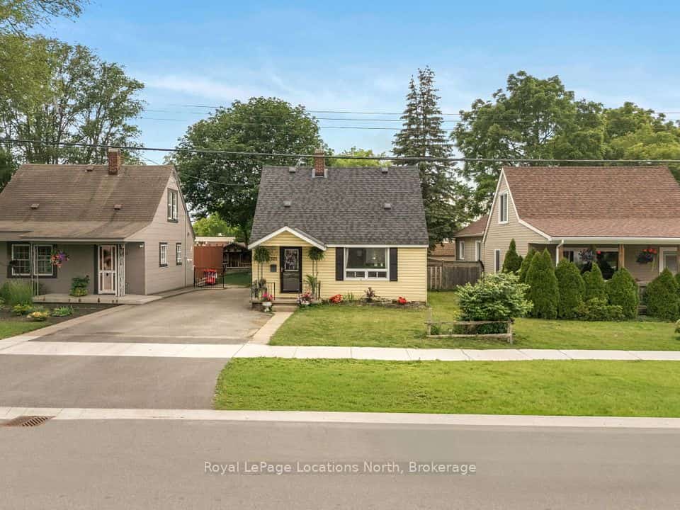 520 Maple Street, Collingwood, ON L9Y 2S5