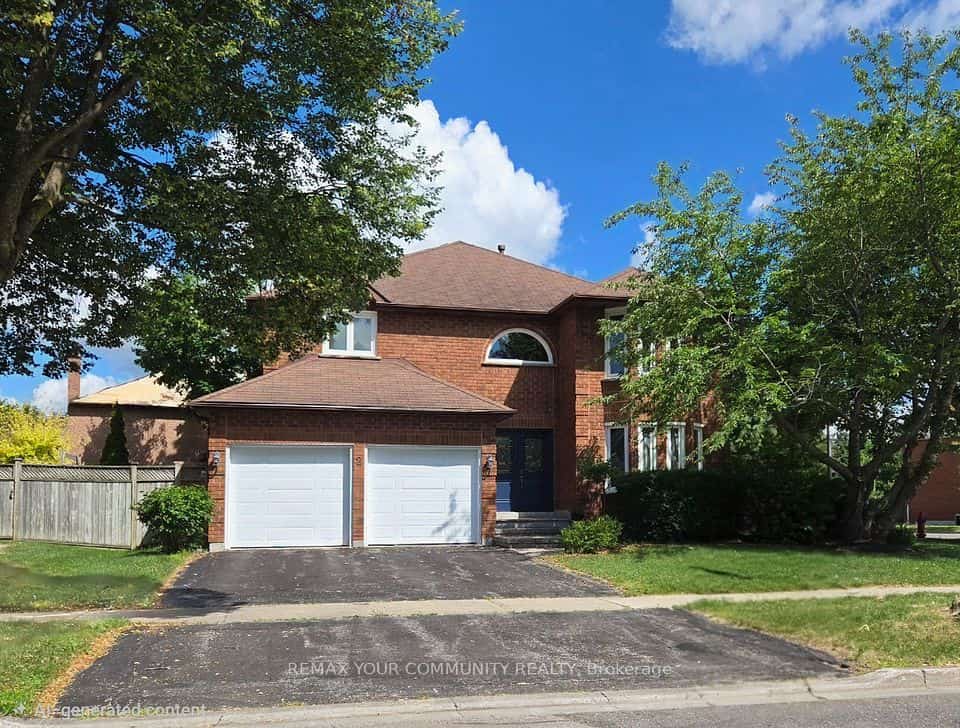 2 Ballard Crescent, Newmarket, ON L3X 1S3