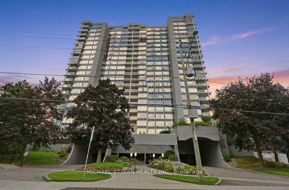 75 Queen Street N #1702, Hamilton, ON L8R 3J3