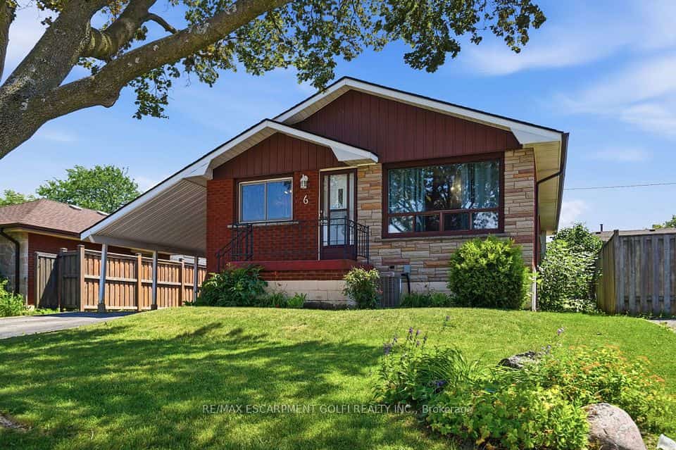 6 Beaconsfield Drive, Hamilton, ON L8T 2W8