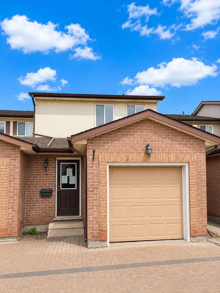 25 W Valleyview Road #2, Kitchener, ON N2E 1L5