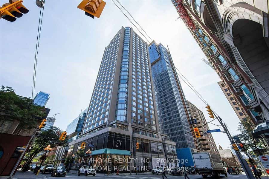 155 Yorkville Avenue #1015, Toronto, ON M5R 1C4