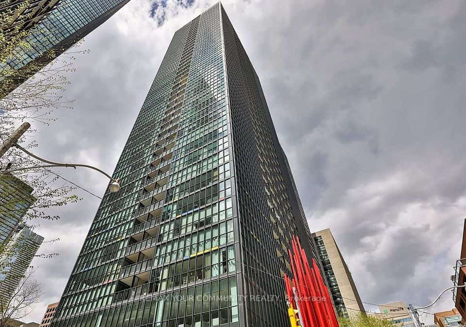 110 CHARLES Street E #1704, Toronto, ON M4Y 1T5