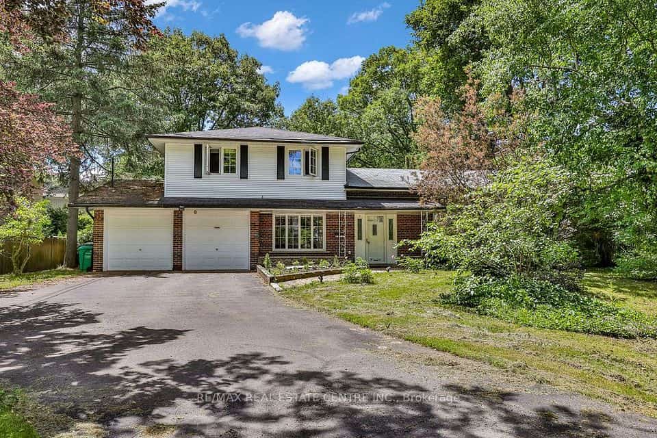 1366 Aldo Drive, Mississauga, ON L5H 3E9
