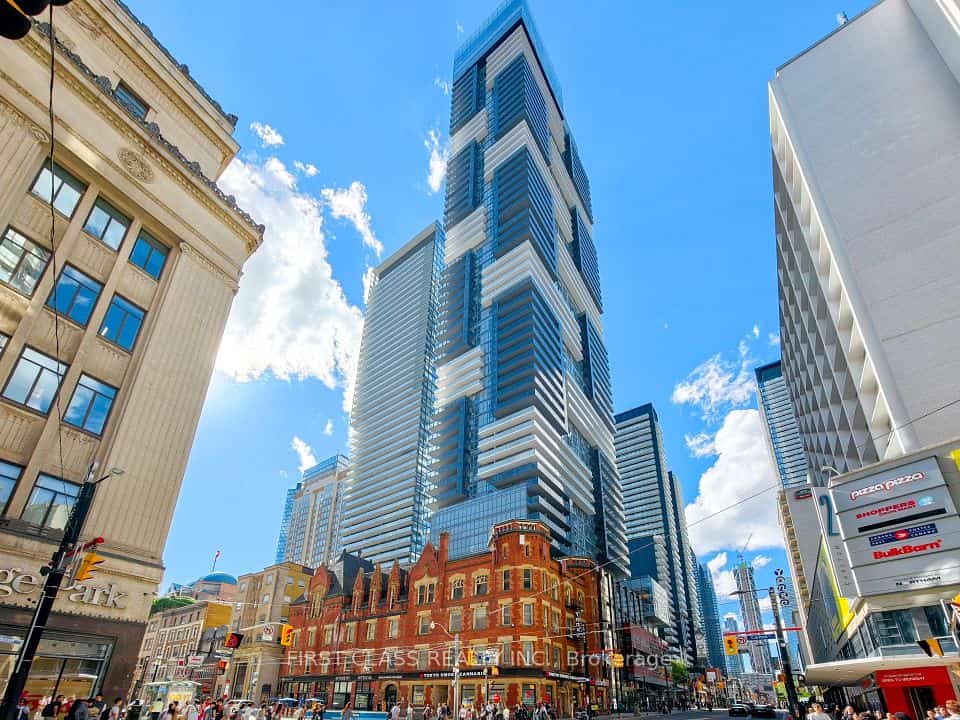 7 Grenville Street #3611, Toronto, ON M4Y 0E9