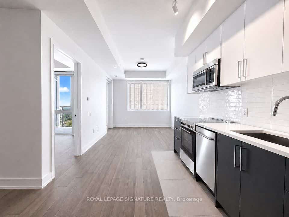 664 Spadina Avenue #903, Toronto, ON M5S 0G4