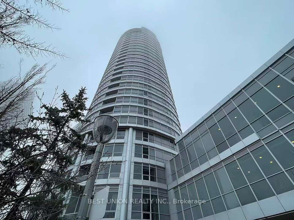 181 Village Green Square #PH20, Toronto, ON M1S 0L3