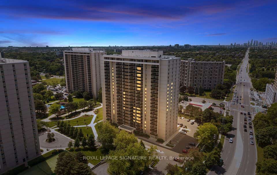 820 Burnhamthorpe Road #606, Toronto, ON M9C 4W2