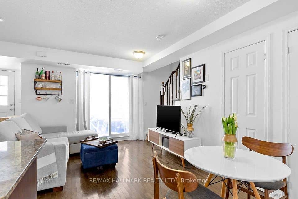 11 Ruttan Street, Toronto