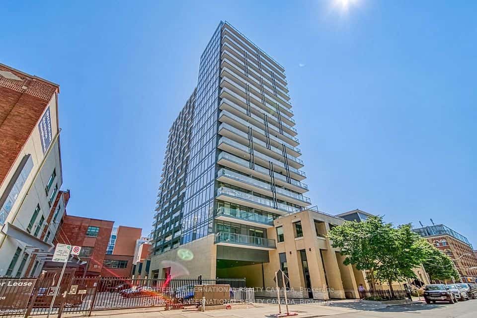 105 George Street #706, Toronto, ON M5A 0L4