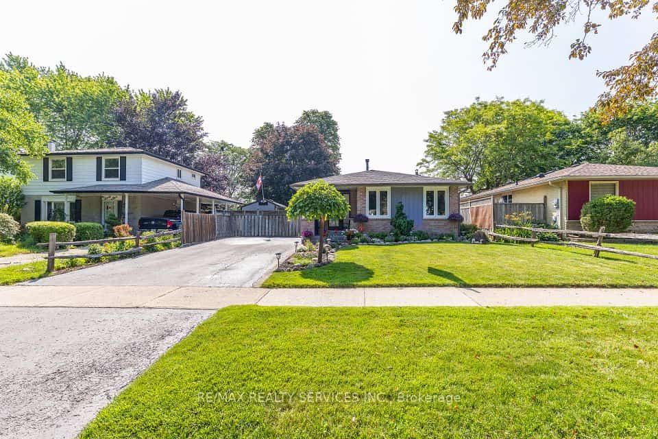 21 Herkley Drive, Brampton, ON L6V 2E7