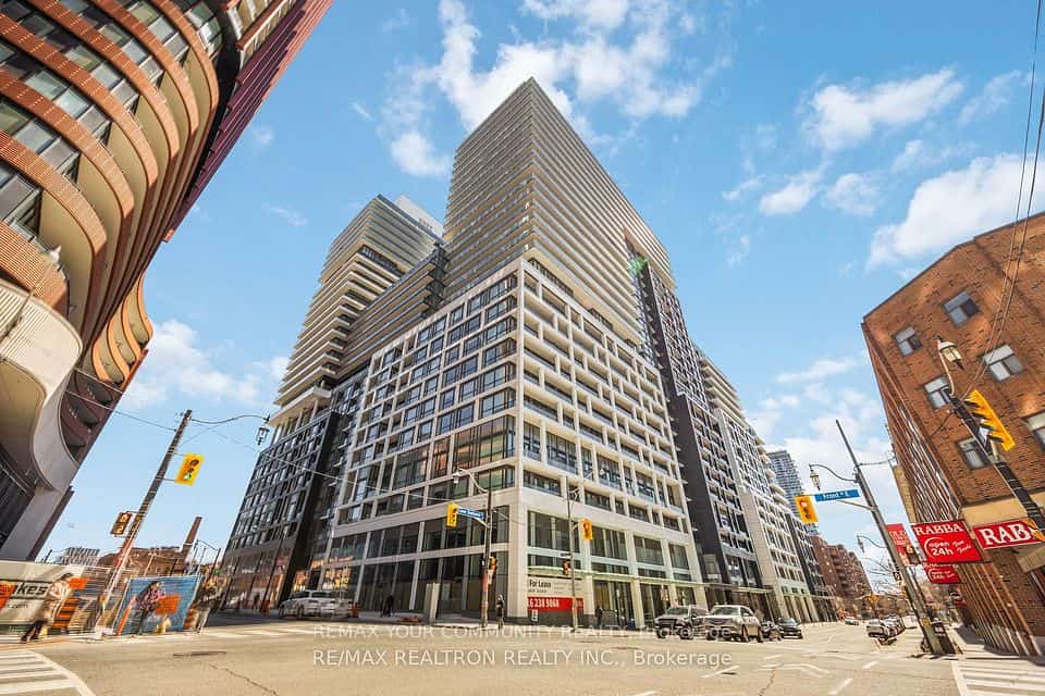 70 Princess Street #709, Toronto, ON M5A 0X6