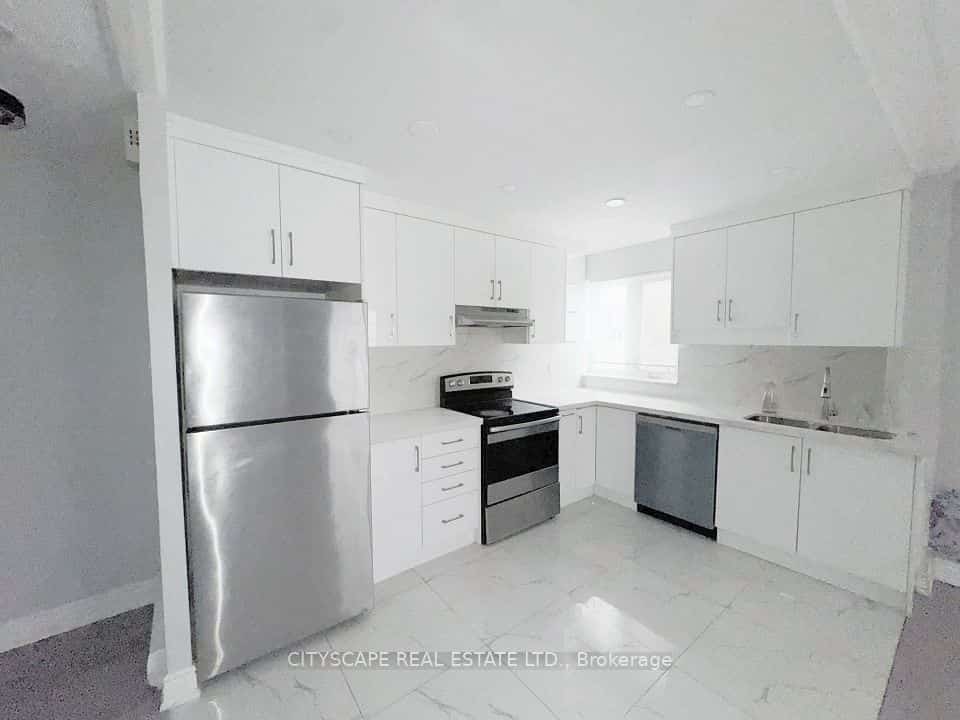 1055 Dundas Street E #192, Mississauga, ON L4Y 3X6