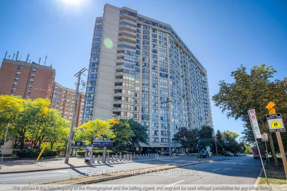 5444 Yonge Street #1810, Toronto, ON M2N 6J4
