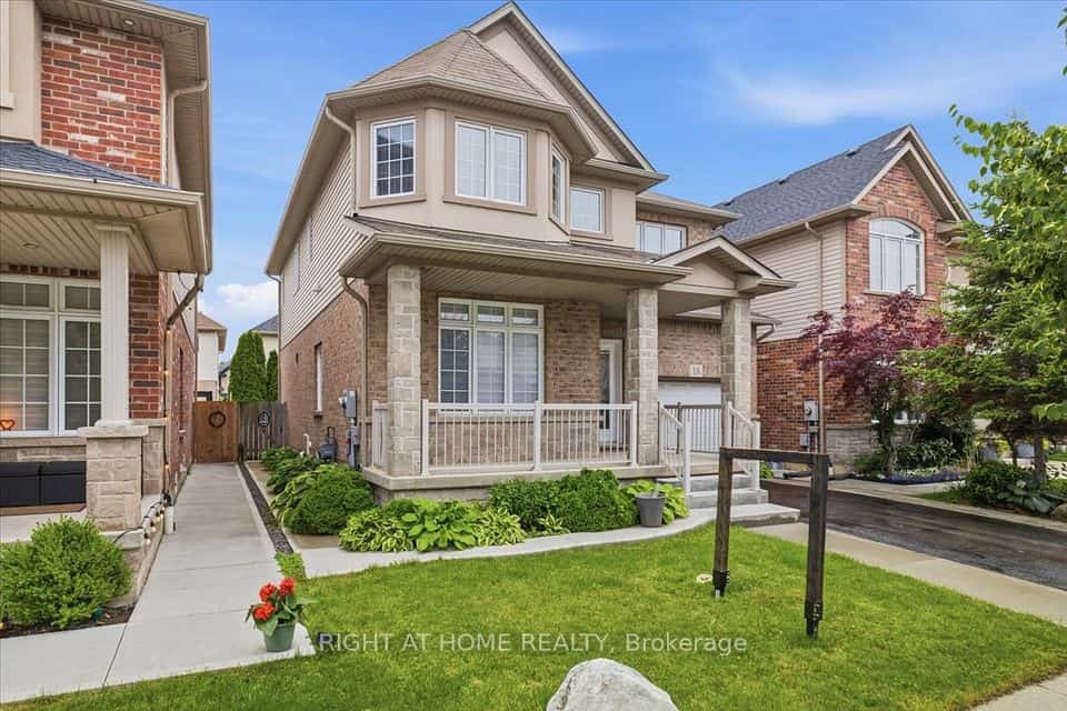 15 Willowbanks Terrace, Hamilton, ON L8E 0C2