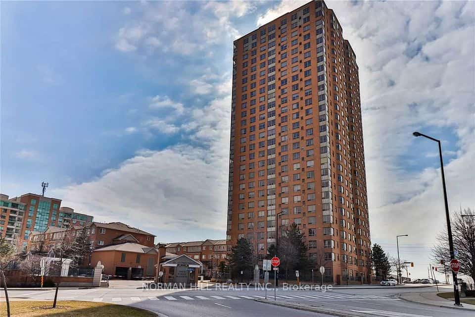 115 Omni Drive #306, Toronto, ON M1P 5B4