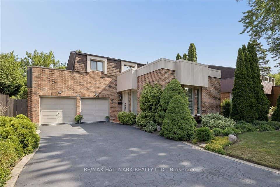 42 Reesorville Road, Markham, ON L3P 3L2