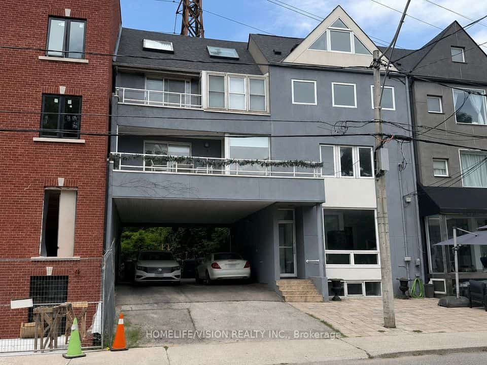 400 Summerhill Avenue, Toronto, ON M4W 2E4