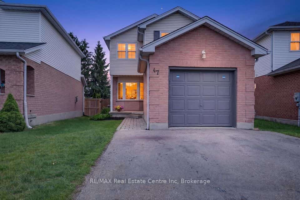 47 Marisa Street, Kitchener, ON N2K 3V8