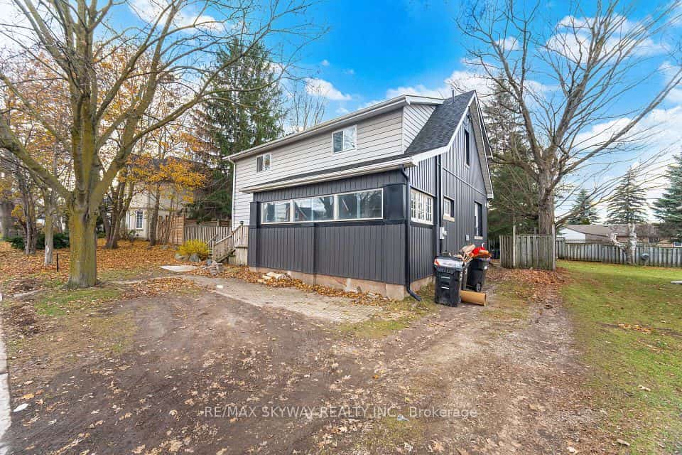 102 Queen Street S, New Tecumseth, ON L0G 1W0