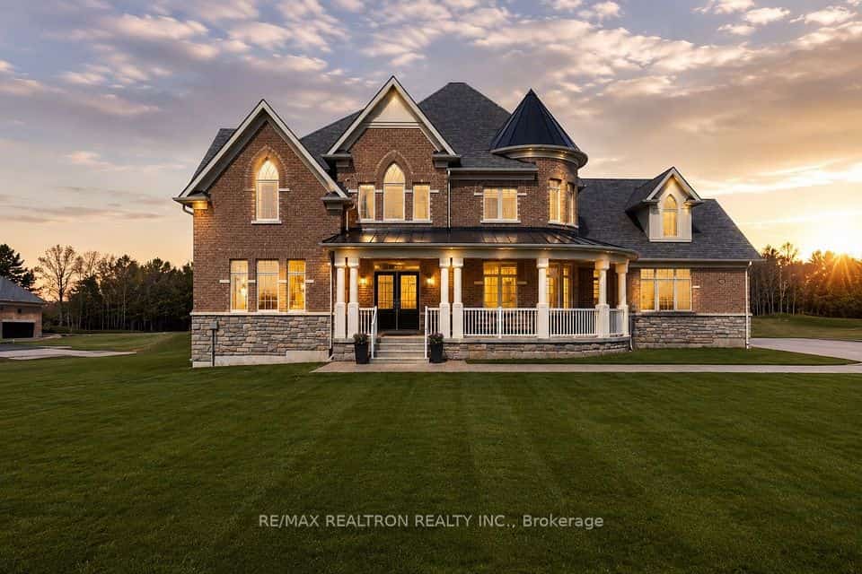 168 Pine Hill Road, Bradford West Gwillimbury, ON L3Z 0H1