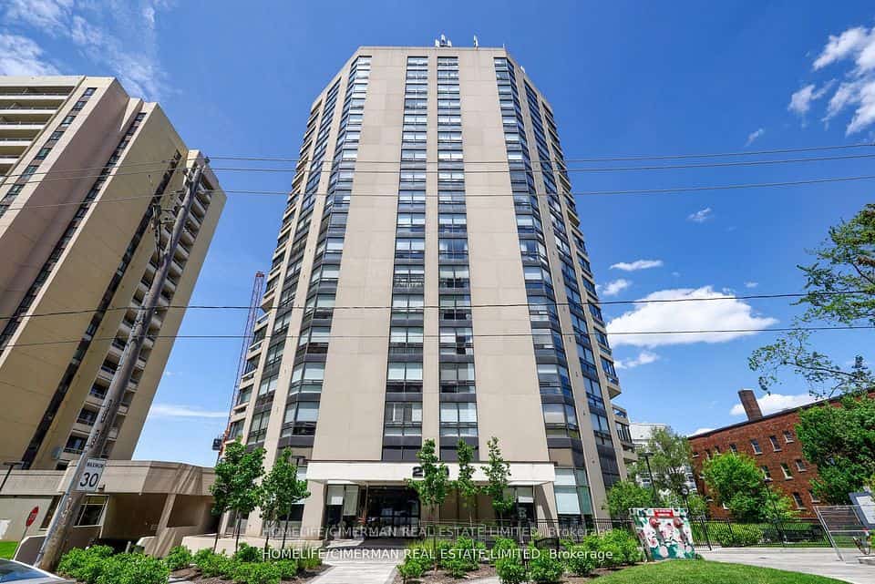240 Heath Street W #1002, Toronto, ON M5P 3L5