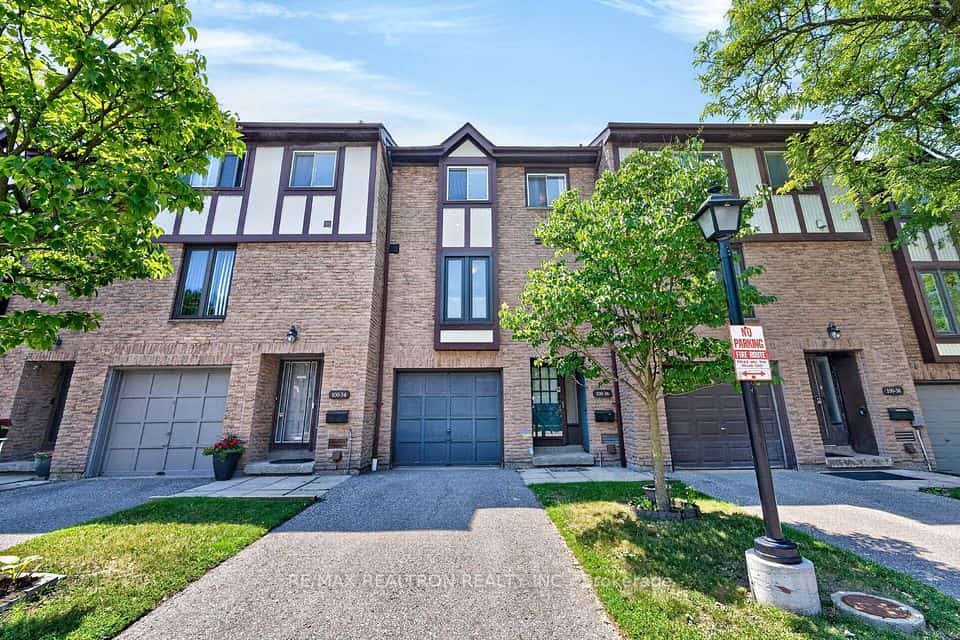 100 Burrows Hall Boulevard #36, Toronto, ON M1B 1M7