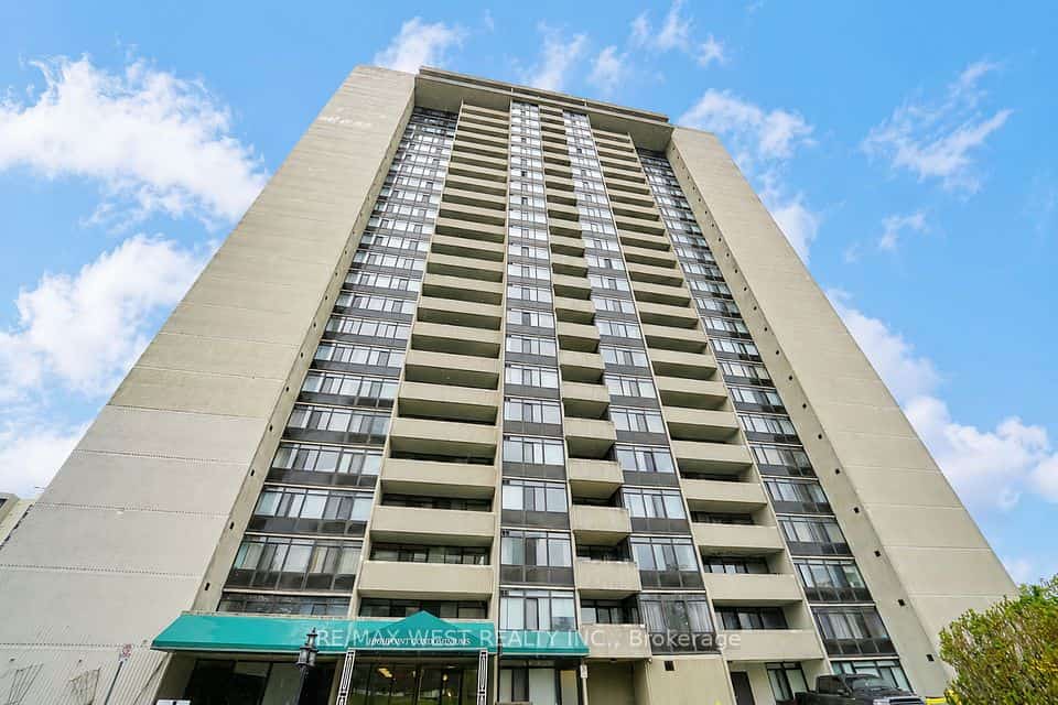 3300 Don Mills Road #510, Toronto, ON M2J 4X7