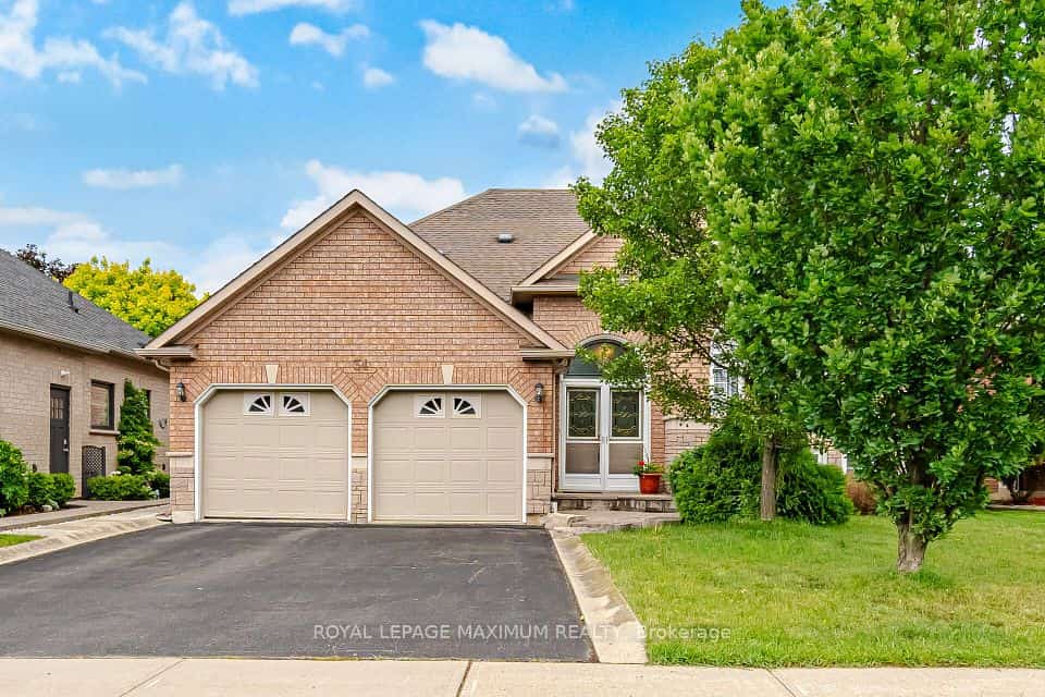 34 Kirkwood Crescent, Caledon, ON L7C 1B8
