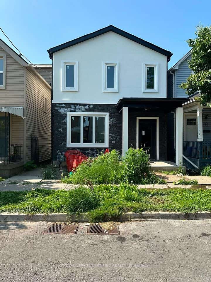62 BEECHWOOD Avenue, Hamilton, ON L8L 2S4