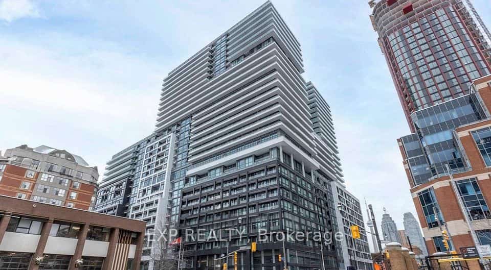 70 Princess Street #2010, Toronto, ON M5A 0X6