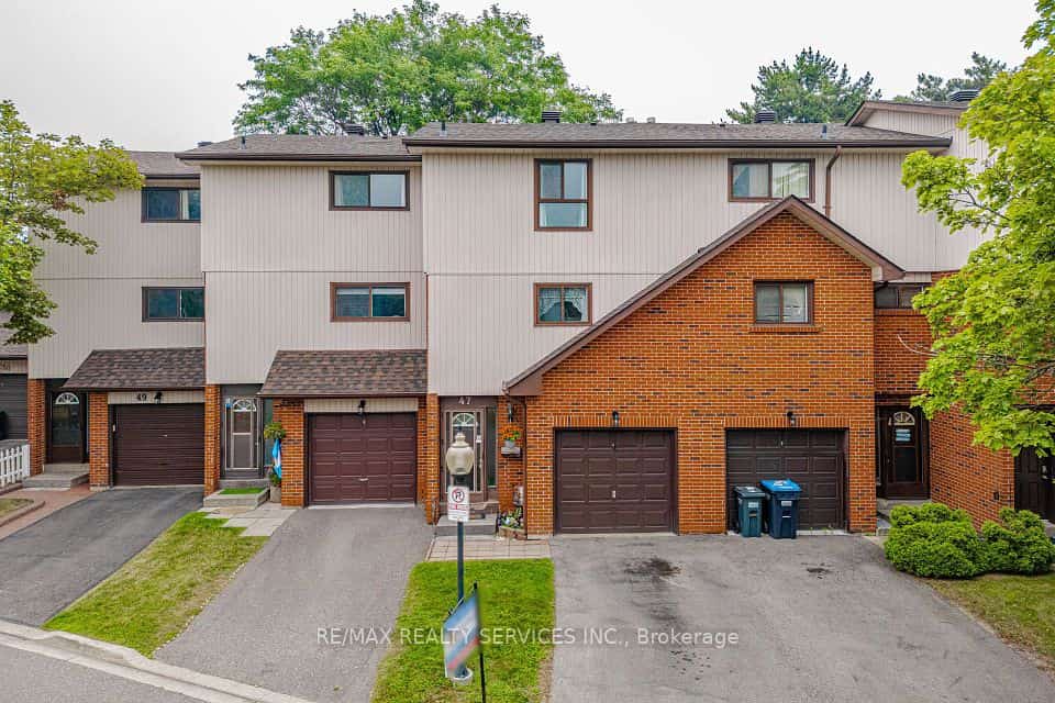 47 Dawson Crescent, Brampton, ON L6V 3M5
