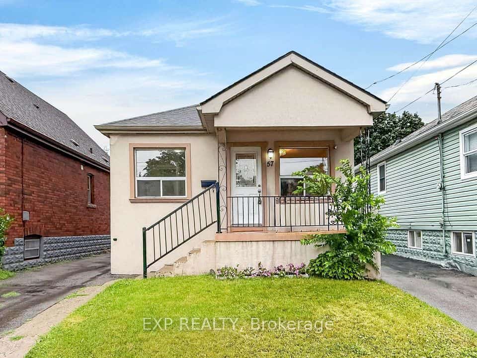 57 Weir Street S, Hamilton, ON L8K 3A3