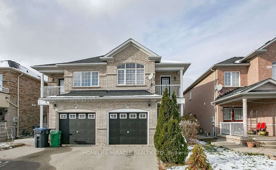 29 Dewridge Court, Brampton, ON L6R 3C1