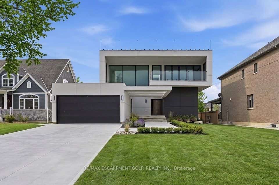 36 Windemere Road, Hamilton, ON L8E 5G5