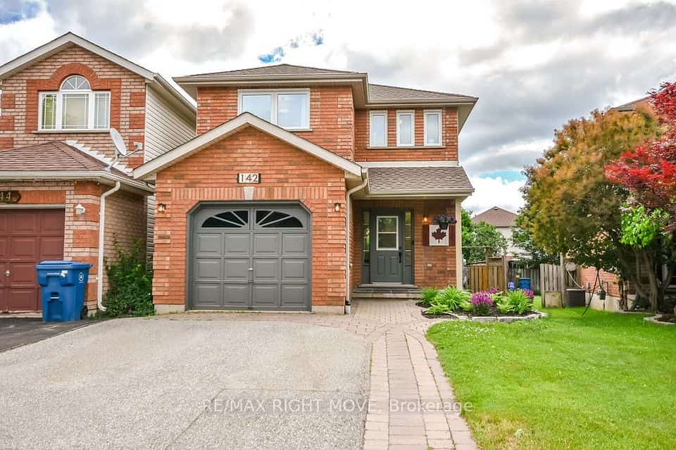 142 JULIA Crescent, Orillia, ON L3V 7X4