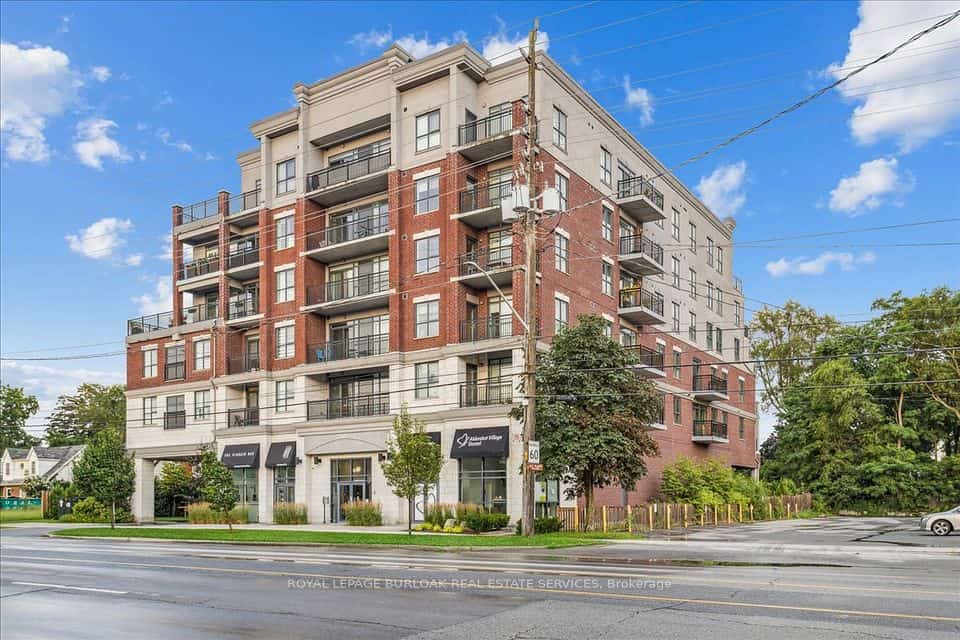 34 Plains Road E #408, Burlington, ON L7T 0B9