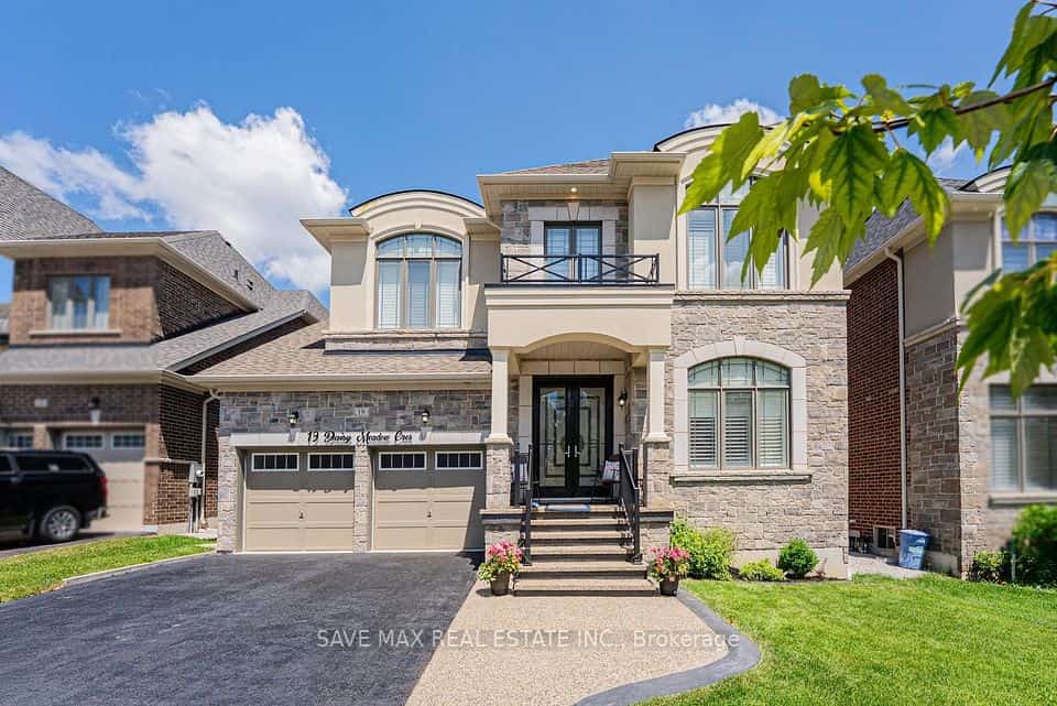19 Daisy Meadow Crescent, Caledon, ON L7C 4G4