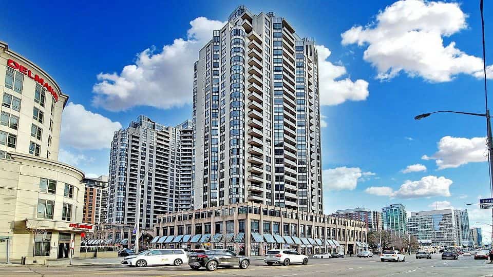 5 Northtown Way #809, Toronto, ON M2N 7A1
