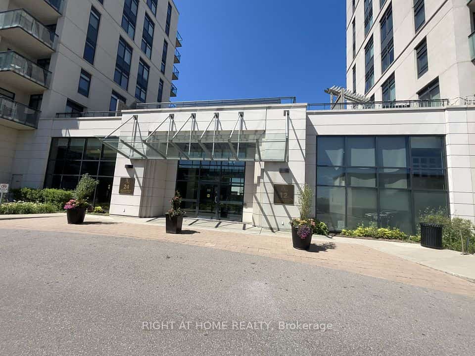 12 Woodstream Boulevard #206, Vaughan, ON L4L 8C3