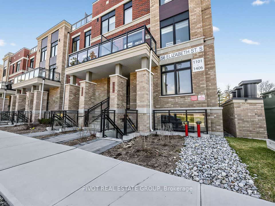 56 Elizabeth Street S #1101, Richmond Hill, ON L4C 5W2