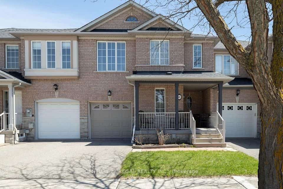 43 Waterton Crescent, Richmond Hill, ON L4B 4L2