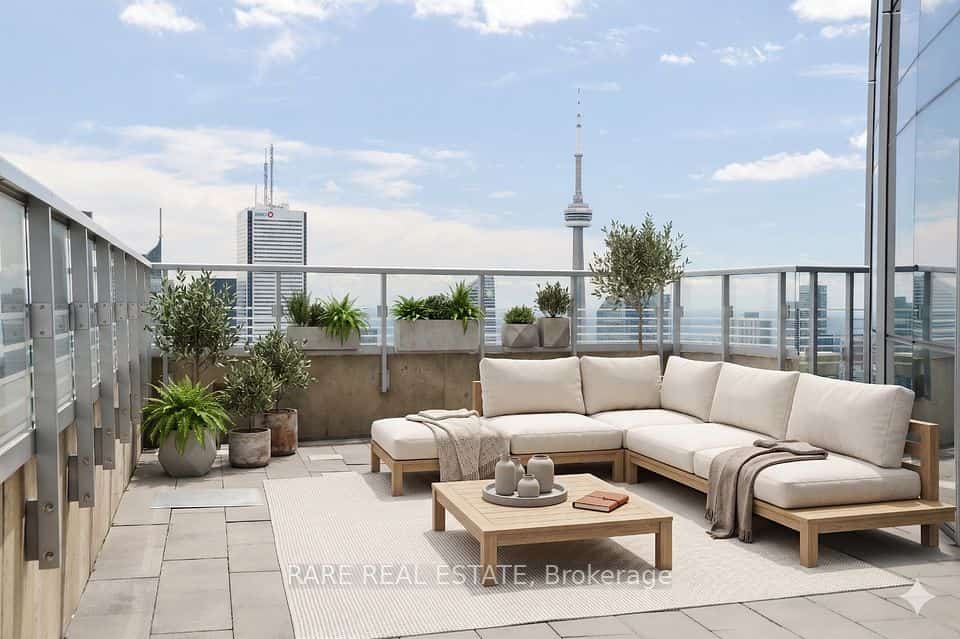 388 Yonge Street #5907, Toronto, ON M5B 0A4