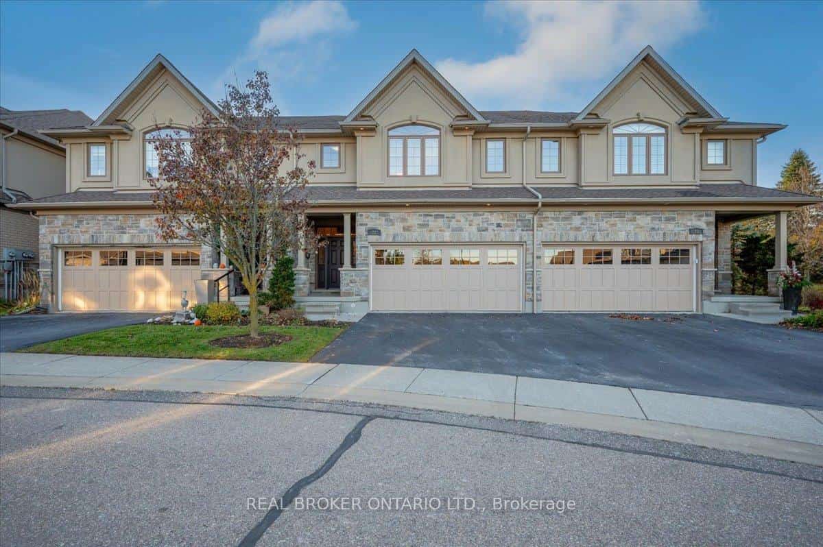 435 Winchester Drive #22, Waterloo, ON N2T 0B7