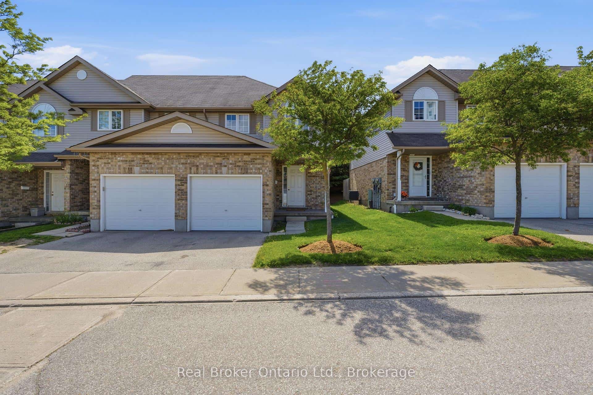10 Fallowfield Drive #19, Kitchener, ON N2C 0A4