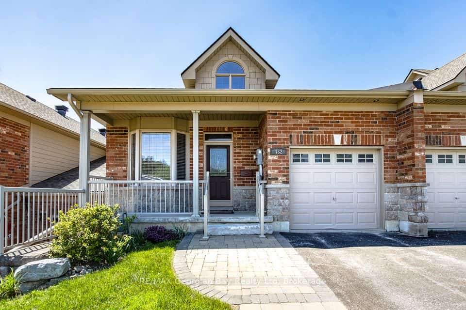 432 Shewfelt Crescent, Midland, ON L4R 5M7